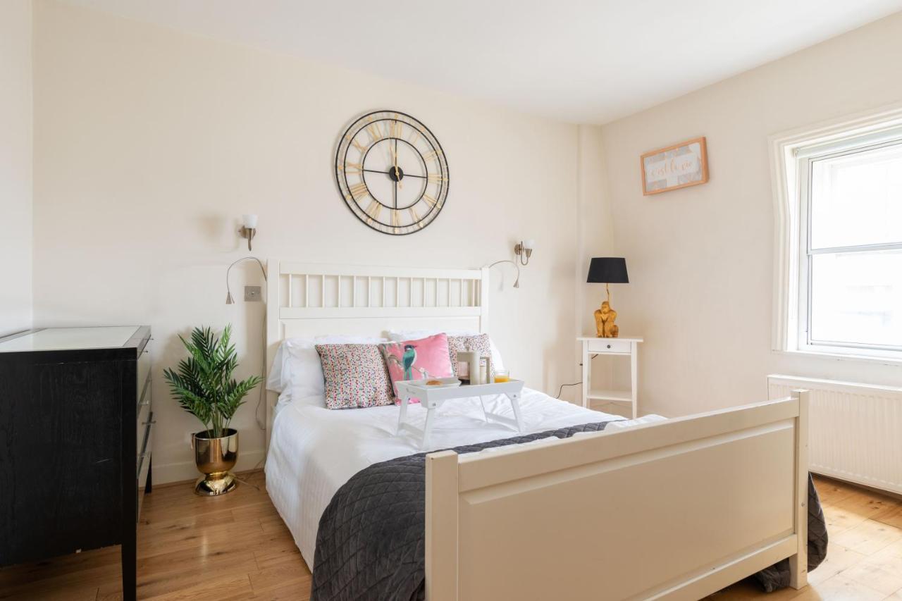 לונדון Spacious 1 Bed Oxford Street Apartment - Sleeps 4 מראה חיצוני תמונה